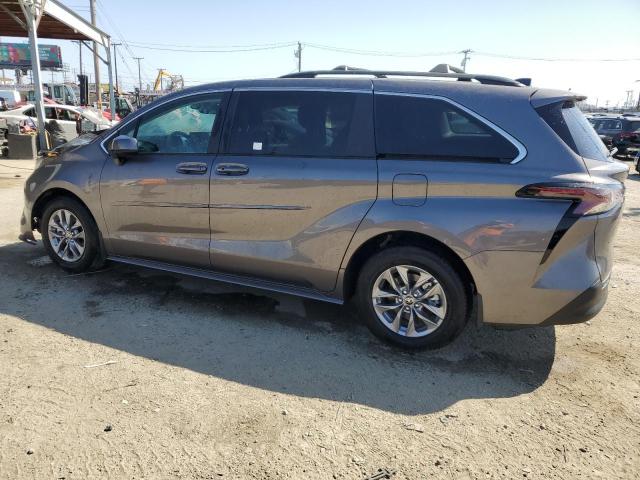 5TDBRKEC0RS197677 - 2024 TOYOTA SIENNA LE GRAY photo 2