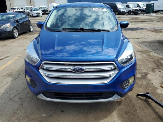 1FMCU9GD7HUB07142 - 2017 FORD ESCAPE SE BLUE photo 5