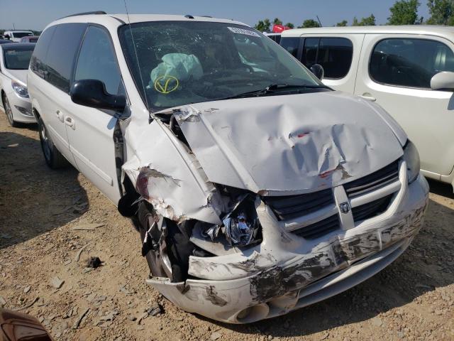 2D4GP44L56R895993 - 2006 DODGE CARAVAN SXT WHITE photo 1