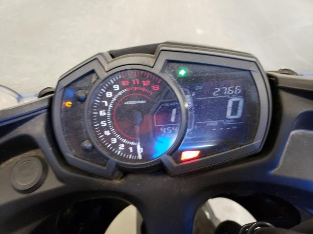 JKAEXEJ19JDA02469 - 2018 KAWASAKI EX650 J ლურჯი ფოტო 8