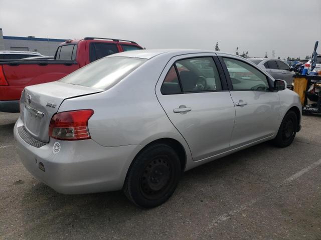 JTDBT923071104214 - 2007 TOYOTA YARIS SILVER photo 3