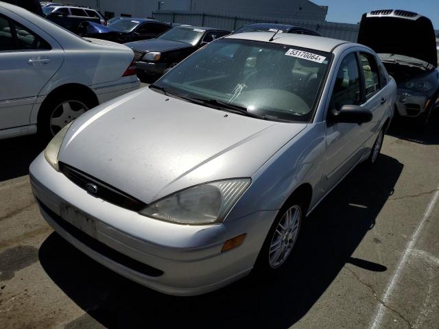 1FAHP3831YW353828 - 2000 FORD FOCUS ZTS SILVER photo 1