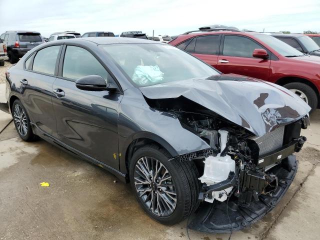 3KPF54AD1PE629983 - 2023 KIA FORTE GT LINE BLACK photo 4