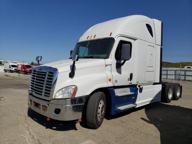 3AKJGLD50ESFR3243 - 2014 FREIGHTLINER CASCADIA 1 WHITE photo 2