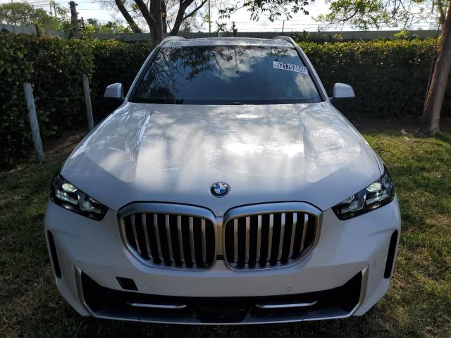 5UX13EU09R9T35137 - 2024 BMW X5 SDRIVE 40I WHITE photo 5