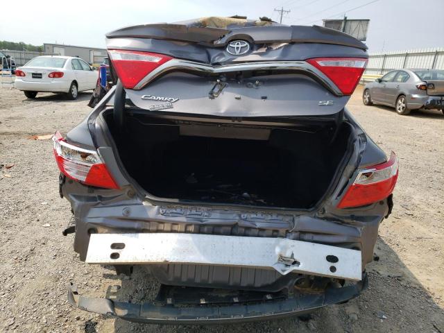 4T1BF1FK4GU169121 - 2016 TOYOTA CAMRY LE GRAY photo 6