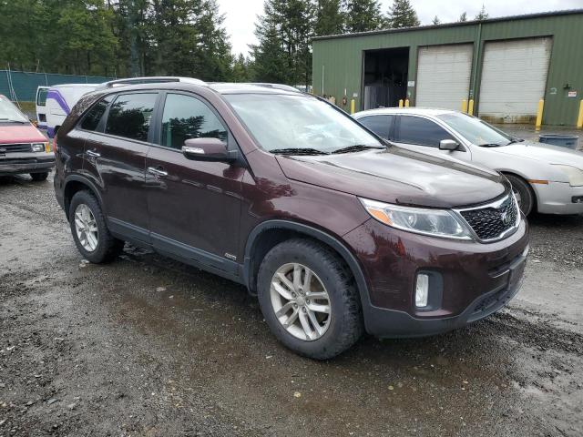 5XYKTDA66FG642879 - 2015 KIA SORENTO LX BURGUNDY photo 4