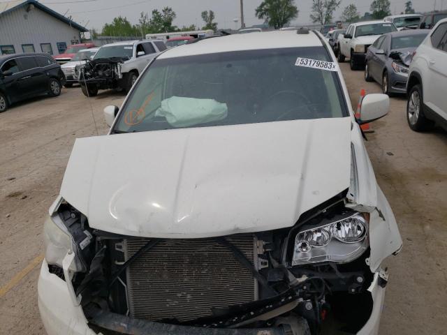 2C4RC1BG2DR705764 - 2013 CHRYSLER TOWN & COU TOURING 白色 照片 5