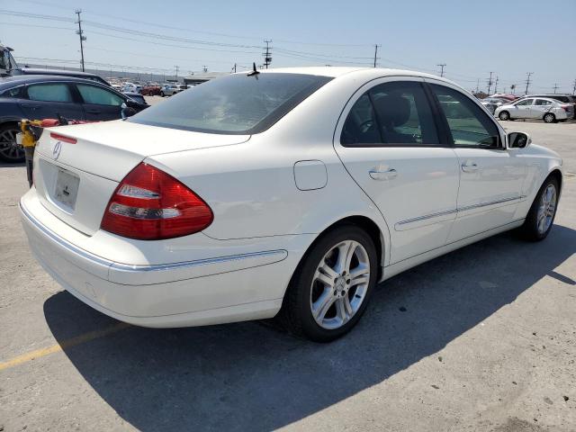 WDBUF56J96A846867 - 2006 MERCEDES-BENZ E 350 WHITE photo 3