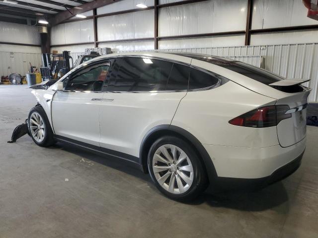 5YJXCAE26LF232629 - 2020 TESLA MODEL X WHITE photo 2