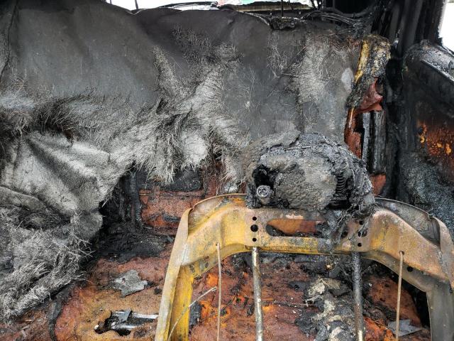 4JGBB8GB1BA700742 - 2011 MERCEDES-BENZ ML 350 4MATIC BLACK photo 10