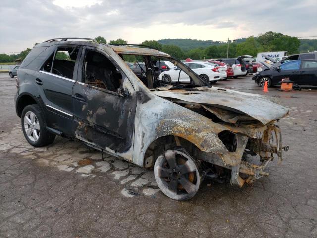 4JGBB8GB1BA700742 - 2011 MERCEDES-BENZ ML 350 4MATIC BLACK photo 4