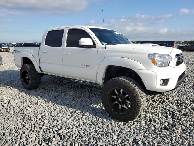 3TMJU4GN9FM181140 - 2015 TOYOTA TACOMA DOUBLE CAB PRERUNNER WHITE photo 4