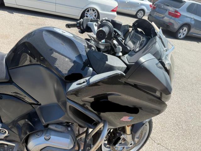 WB10A1300GZ194143 - 2016 BMW R1200 RT BLACK photo 5