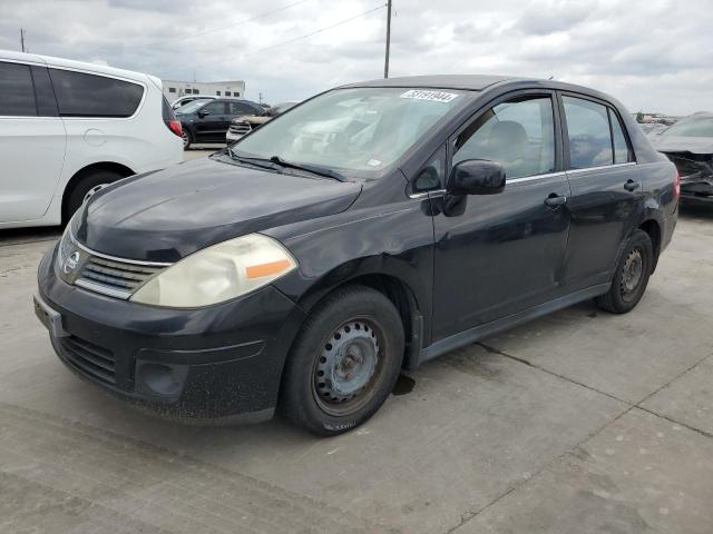 3N1BC11E18L354692 - 2008 NISSAN VERSA S BLACK photo 1