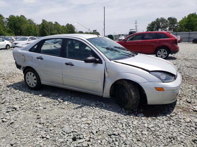 1FAFP34374W173793 - 2004 FORD FOCUS SE COMFORT SILVER photo 4