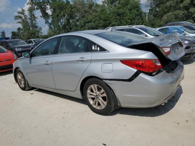 5NPEB4AC3DH756091 - 2013 HYUNDAI SONATA GLS SILVER photo 2