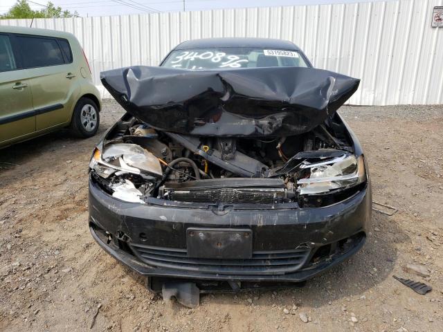 3VW2K7AJ5EM406358 - 2014 VOLKSWAGEN JETTA BASE Schwarz Foto 5