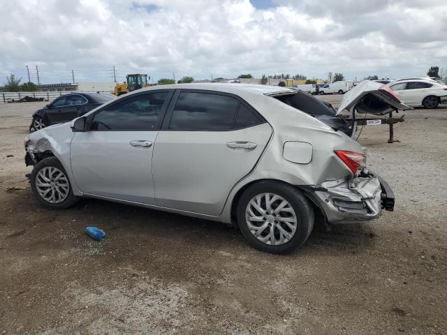 2T1BURHE1HC834443 - 2017 TOYOTA COROLLA L GRAY photo 2