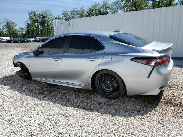 4T1G11AK4PU807833 - 2023 TOYOTA CAMRY SE NIGHT SHADE SILVER photo 2