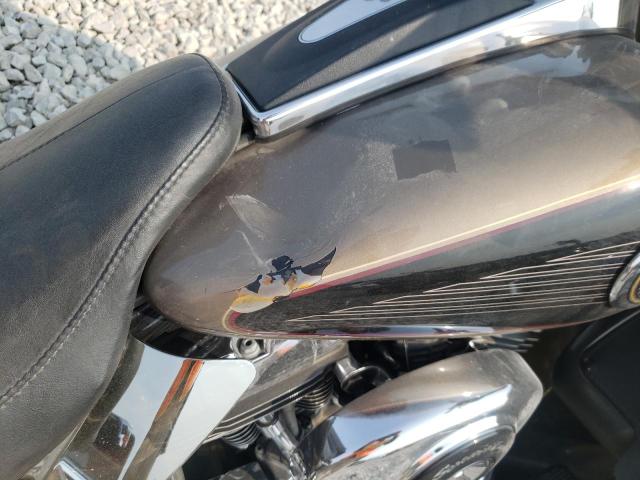 1HD1FCW184Y606754 - 2004 HARLEY-DAVIDSON FLHTCUI 金色 照片 9