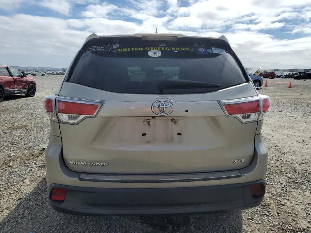 5TDKKRFHXGS150077 - 2016 TOYOTA HIGHLANDER XLE 金色 照片 6