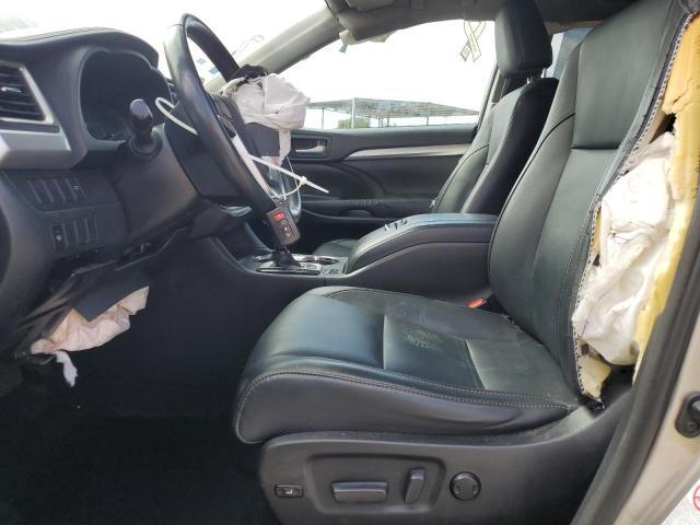 5TDKKRFHXGS150077 - 2016 TOYOTA HIGHLANDER XLE 金色 照片 7