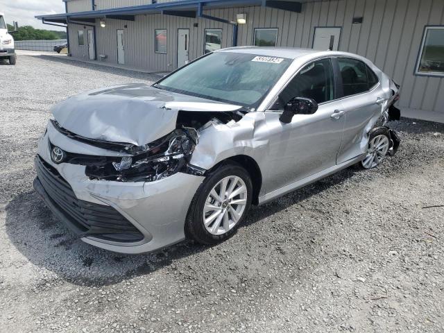 4T1C11AK7RU914070 - 2024 TOYOTA CAMRY LE SILVER photo 1