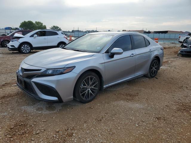 4T1G11AK5PU731247 - 2023 TOYOTA CAMRY SE NIGHT SHADE SILVER photo 1