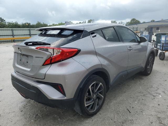 JTNKHMBX3L1088328 - 2020 TOYOTA C-HR XLE SILVER photo 3