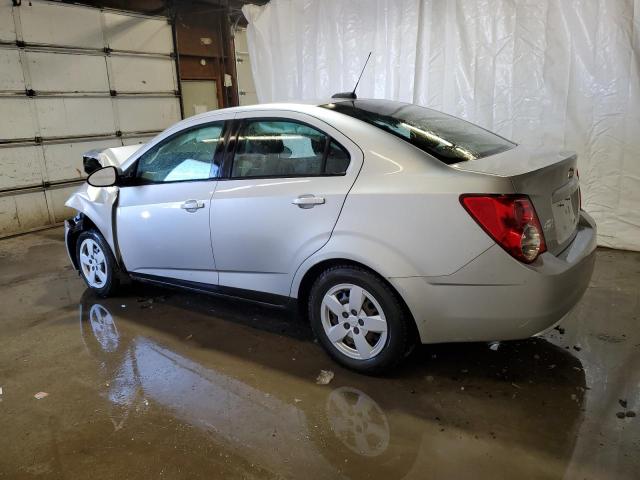 1G1JA5SH6F4146284 - 2015 CHEVROLET SONIC LS ვერცხლისფერი ფოტო 2