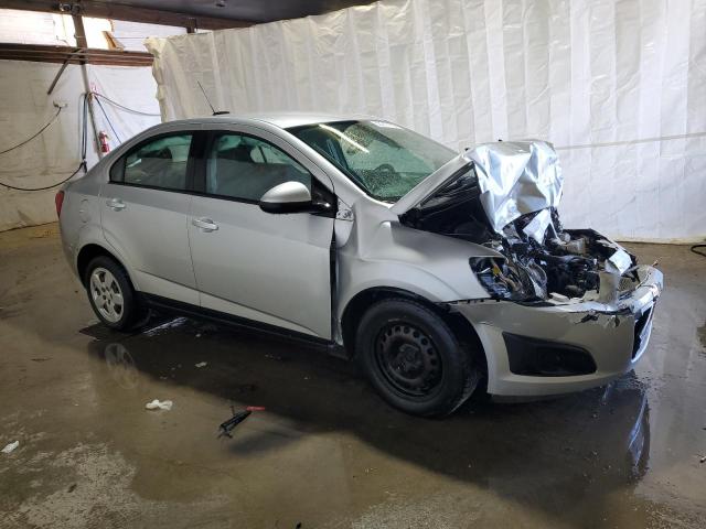 1G1JA5SH6F4146284 - 2015 CHEVROLET SONIC LS ვერცხლისფერი ფოტო 4