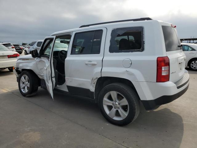 1C4NJRFB5GD626856 - 2016 JEEP PATRIOT LATITUDE WHITE photo 2