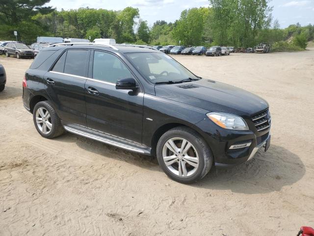 4JGDA5HB7CA028289 - 2012 MERCEDES-BENZ ML 350 4MATIC BLACK photo 4