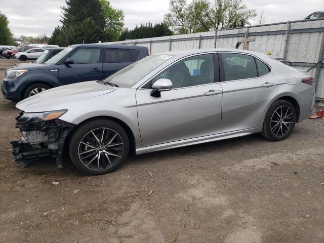 4T1G11AK1RU903583 - 2024 TOYOTA CAMRY SE NIGHT SHADE SILVER photo 1