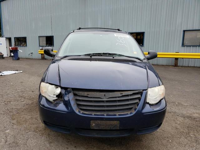 2A4GP44R86R697548 - 2006 CHRYSLER TOWN & COU LX BLUE photo 5