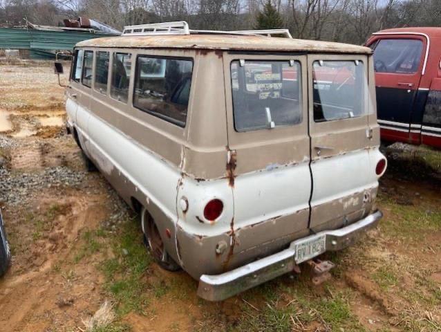 2062151907 - 1968 DODGE VAN TWO TONE photo 3