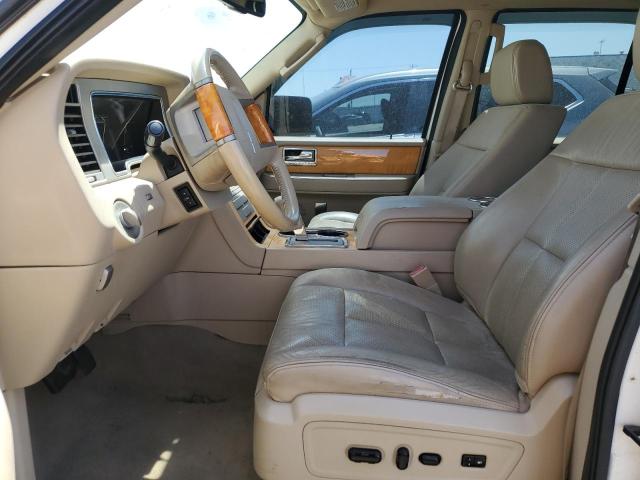 5LMFU28578LJ14493 - 2008 LINCOLN NAVIGATOR თეთრი ფოტო 7