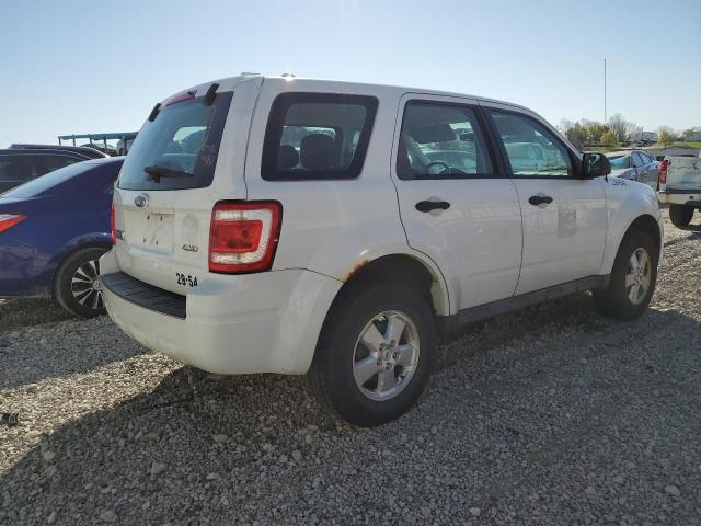 1FMCU92769KA42640 - 2009 FORD ESCAPE XLS WHITE photo 3