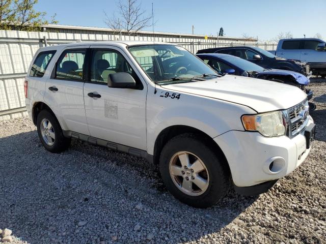 1FMCU92769KA42640 - 2009 FORD ESCAPE XLS WHITE photo 4