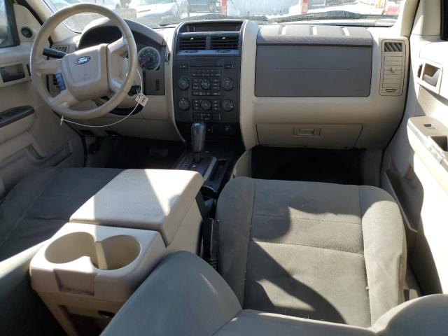1FMCU92769KA42640 - 2009 FORD ESCAPE XLS WHITE photo 8