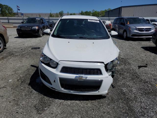 1G1JA6SH7D4120201 - 2013 CHEVROLET SONIC LS WHITE photo 5
