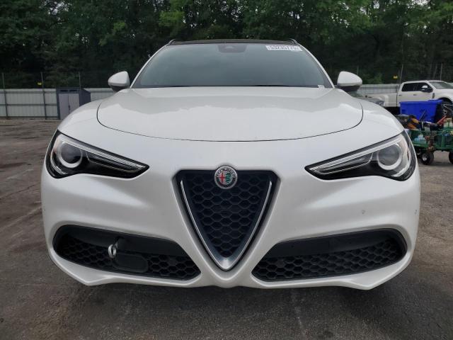 ZASFAKNN0J7C18818 - 2018 ALFA ROMEO STELVIO TI SPORT WHITE photo 5