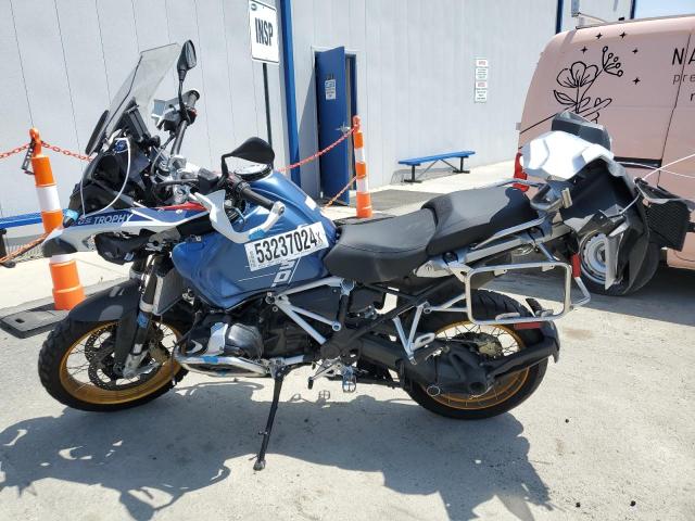 WB10M1300P6G83332 - 2023 BMW R 1250 GS ADVENTURE BLUE photo 3