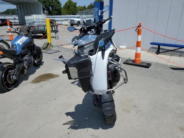 WB10M1300P6G83332 - 2023 BMW R 1250 GS ADVENTURE BLUE photo 4