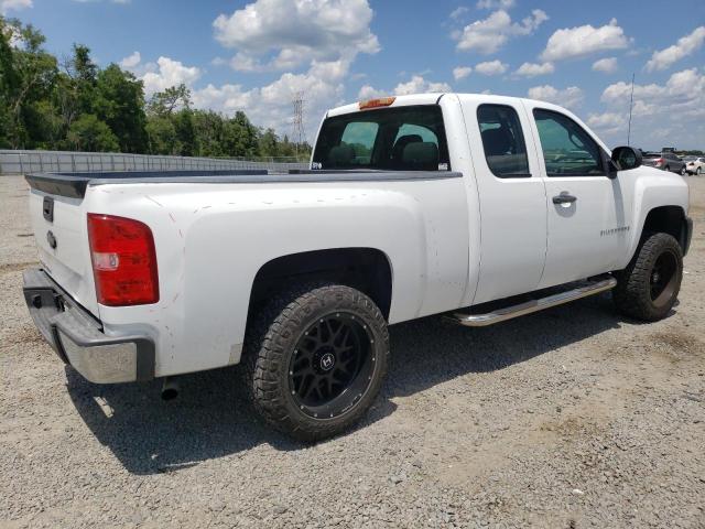 1GCEC19XX9Z217972 - 2009 CHEVROLET SILVERADO C1500 WHITE photo 3