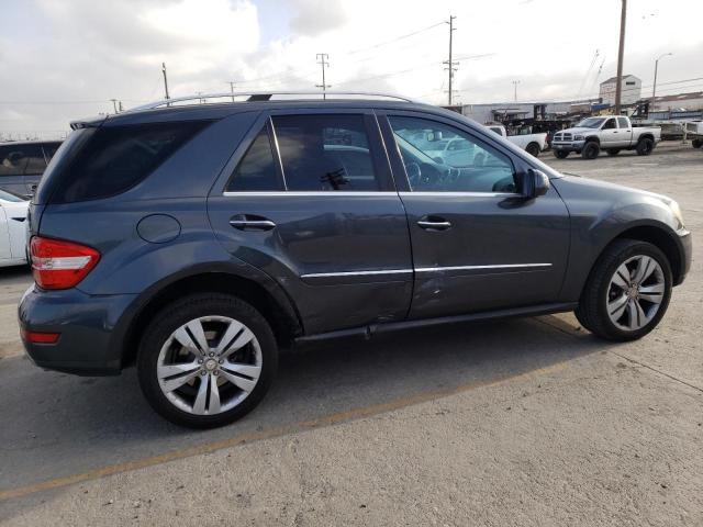 4JGBB8GB8AA601821 - 2010 MERCEDES-BENZ ML 350 4MATIC GRAY photo 3