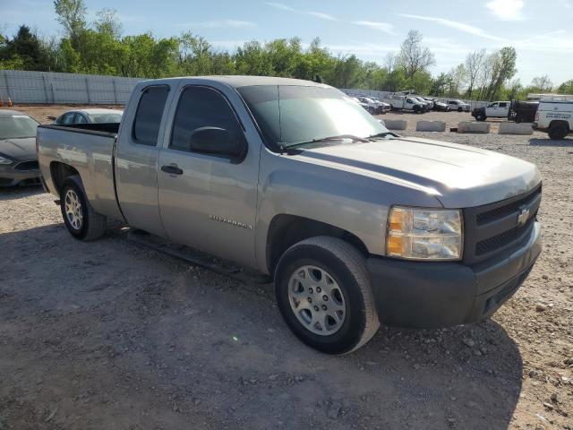 1GCEC19X17Z605380 - 2007 CHEVROLET SILVERADO C1500 CLASSIC Gümüş foto 4