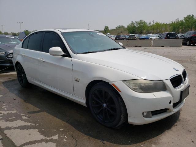 WBAPK5C56BF124736 - 2011 BMW 328 XI SULEV WHITE photo 4