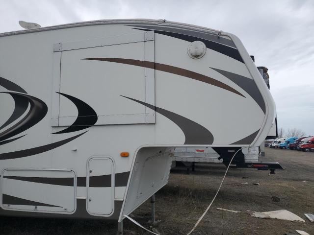 4YDF27R23B2505889 - 2011 KEYSTONE TRAILER WHITE photo 9